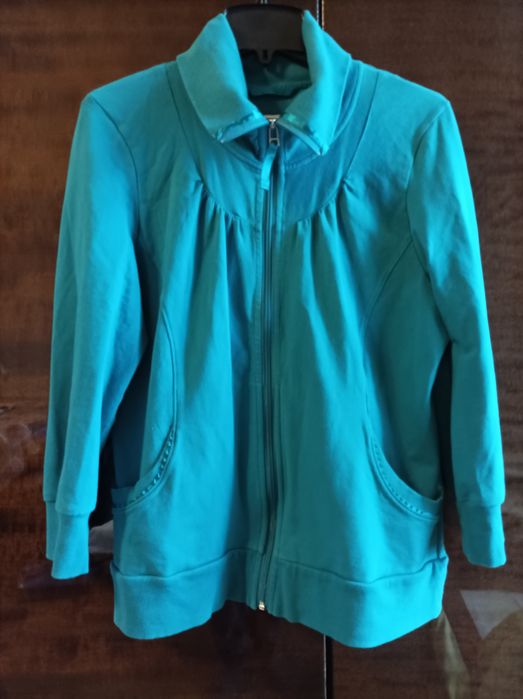 Новая спортивная кофта