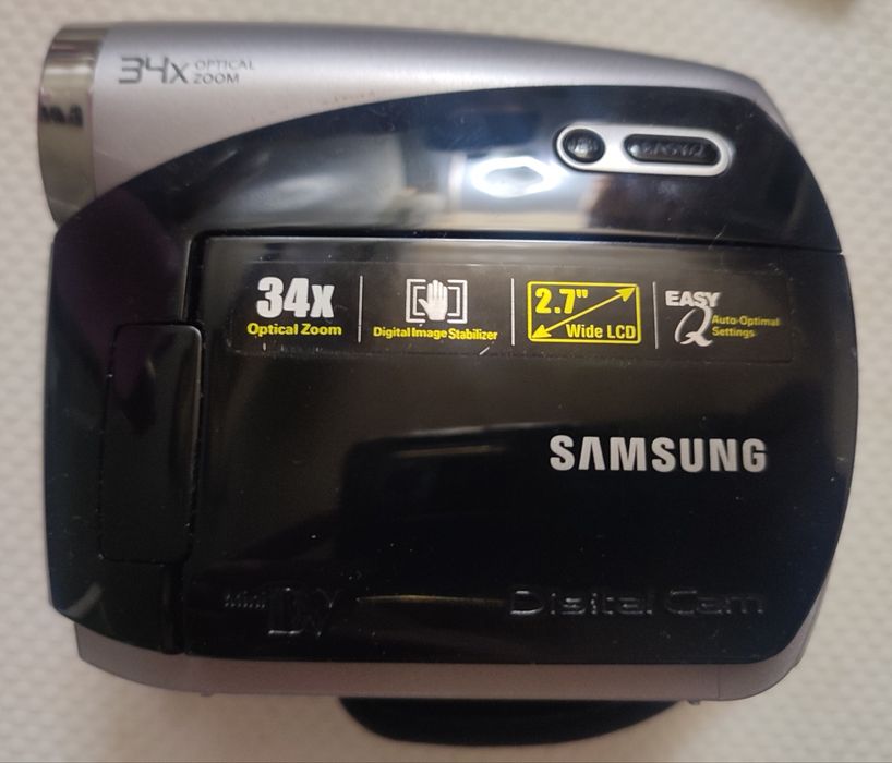 Samsung miniDV digital camera