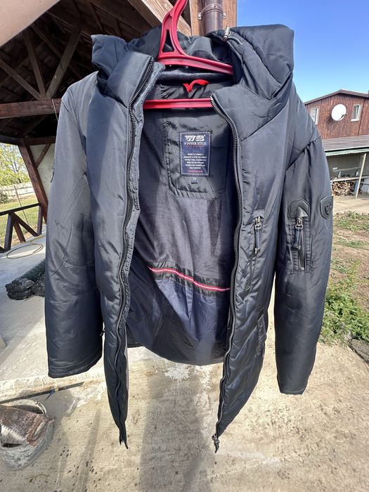 Теплая зимняя куртка