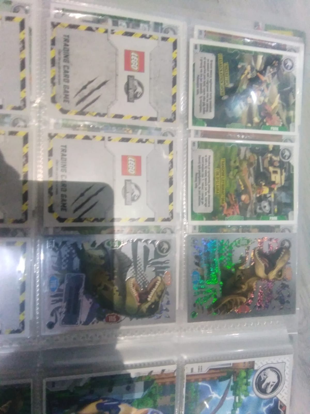 Karty kolekcjonerskie TCG Lego Jurassic World