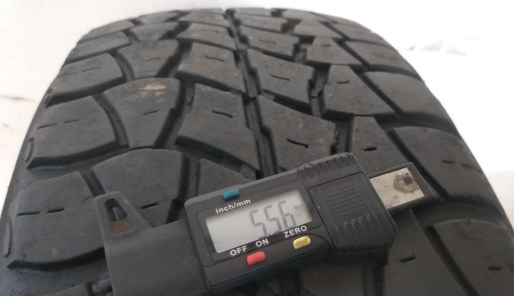 Szt2402M Sztuka 215/65R16 98H Matador Izzarda A/T