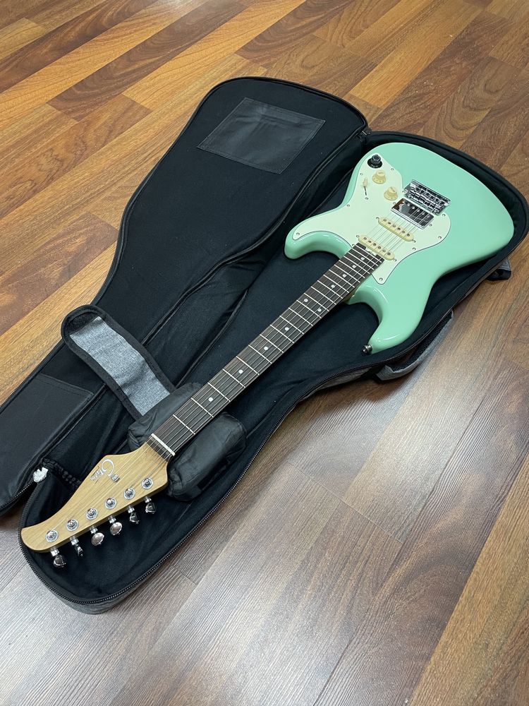 Елктрогітара MOOER GTRS S-800 з футсвічем (400$)