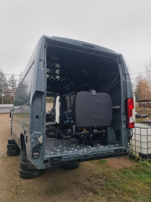 Cwiartka dach bok tylny pas podloga ducato Jumper boxer 22 rok . Igła.