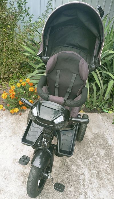 Дитячий велосипед з ручкою