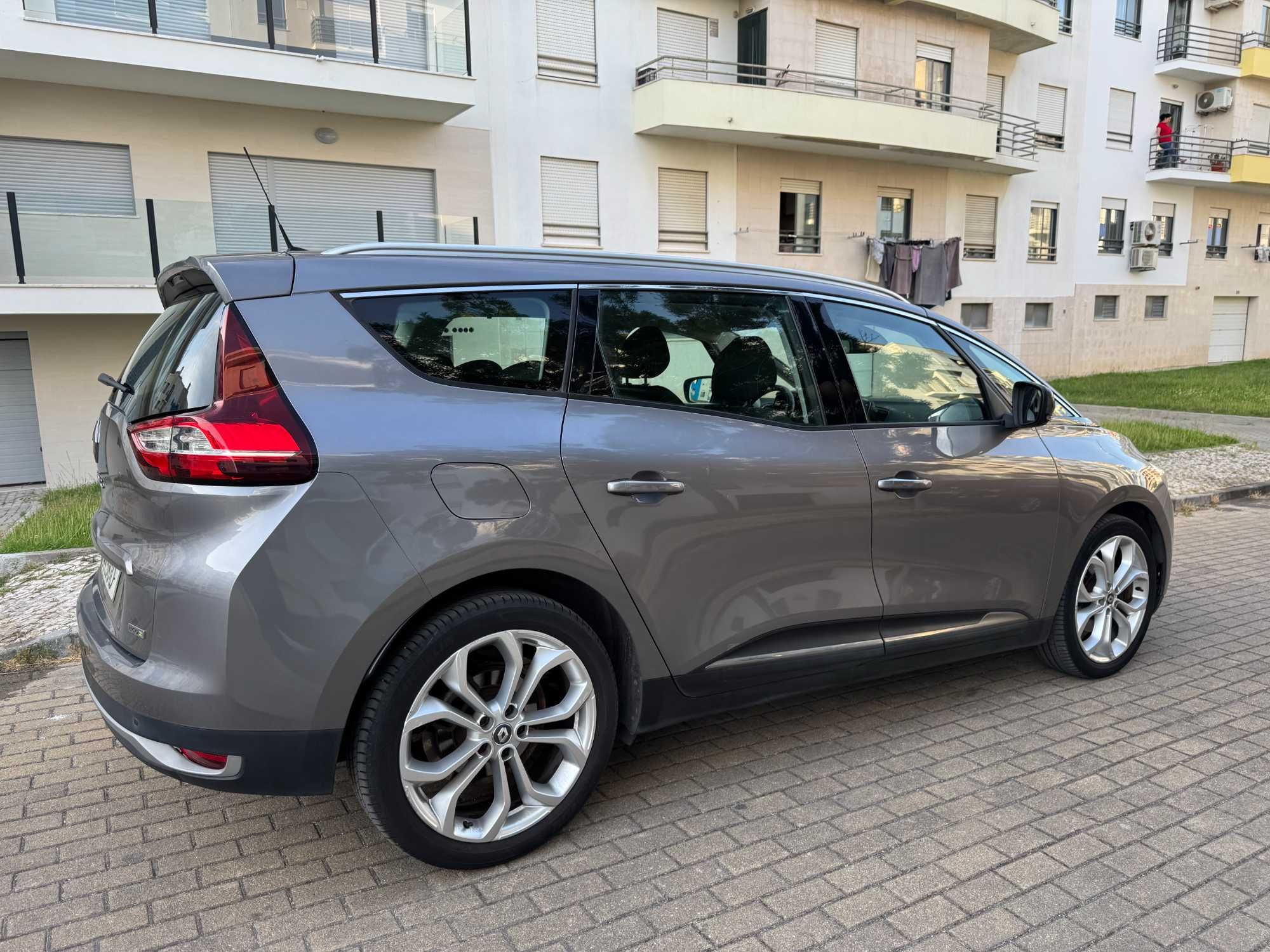 Renault Grand Scenic 1.5 DCI, 7L caixa automática