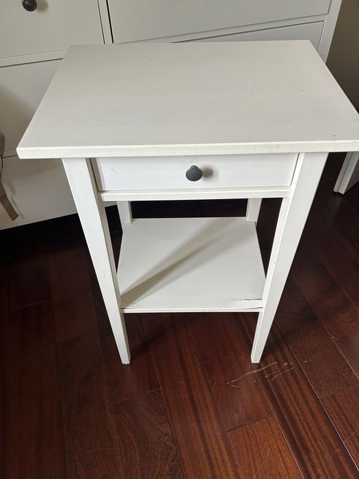 Ikea nocne stoliki 2 szt . Biale.