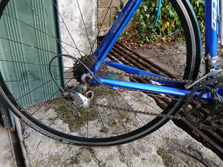 Bicicleta de ciclismo corratec