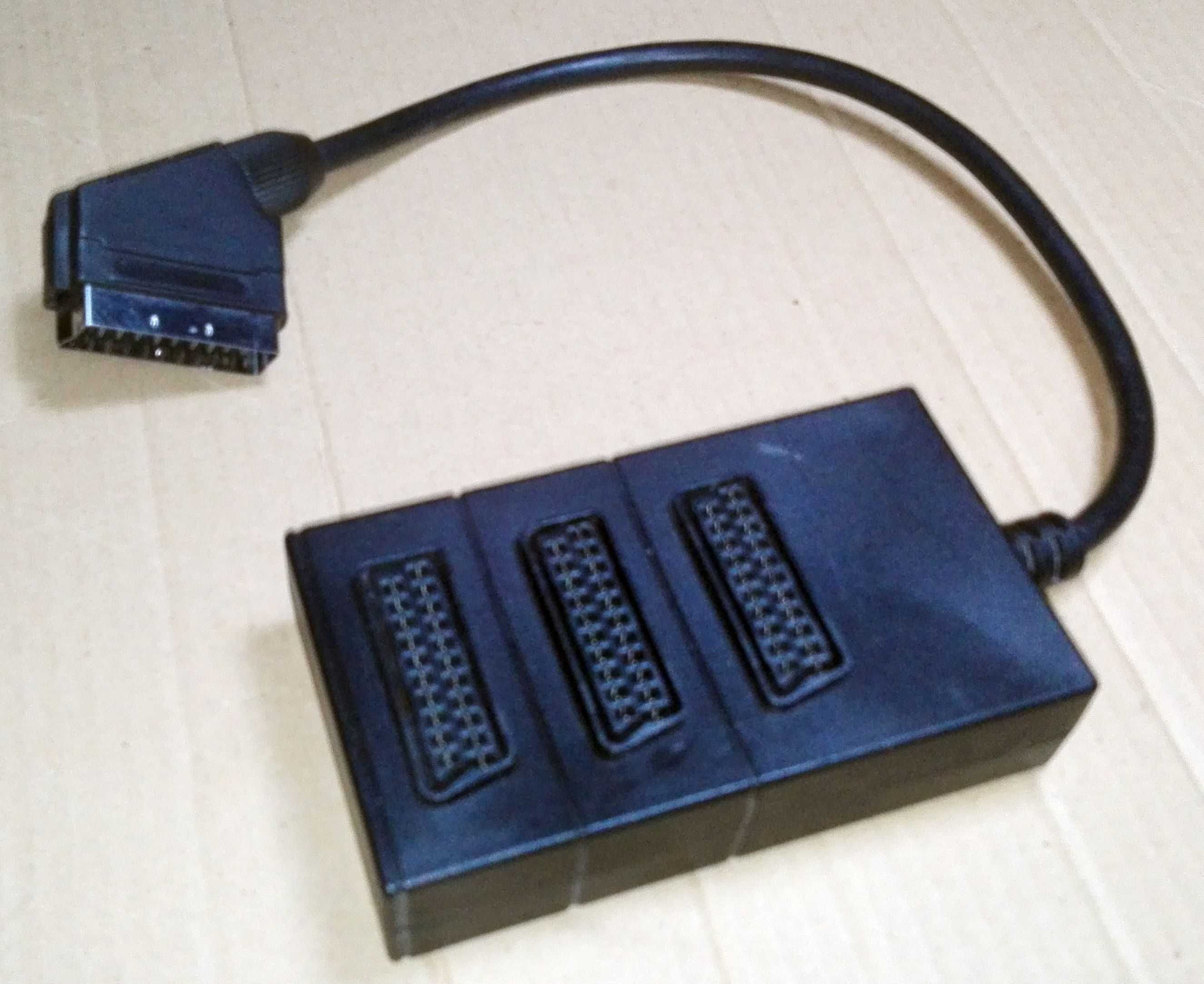 Ficha multipla SCART de 3 vias (vintage)