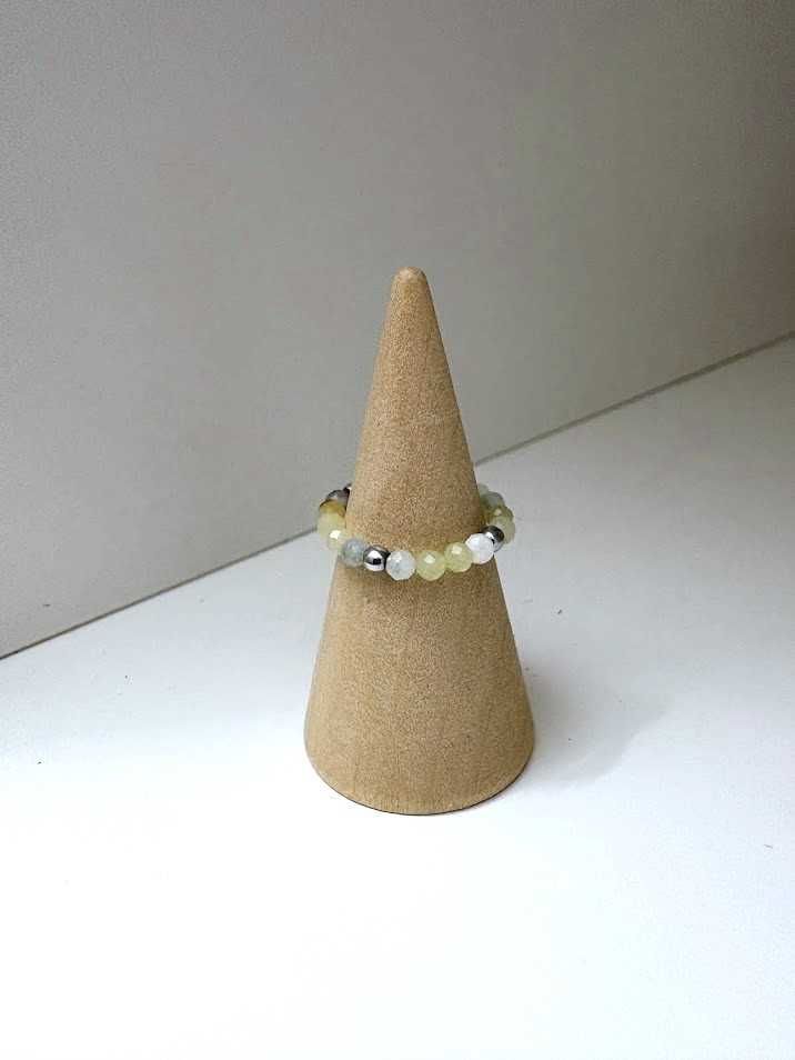 Pierścionek handmade z amazonitem i srebrnym hematytem