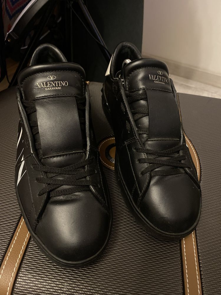 Valentino кеды оригинал