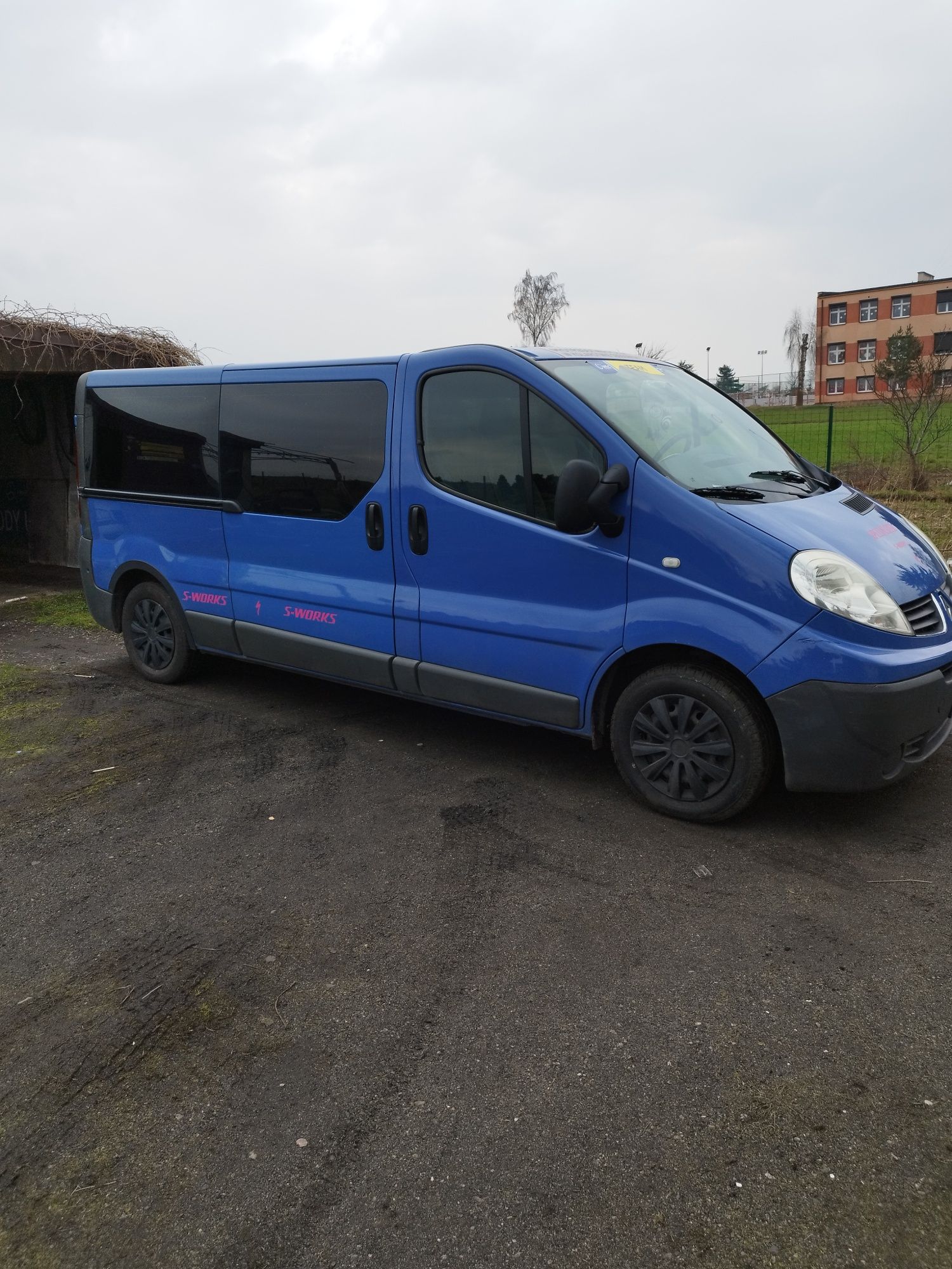 Renault Trafic Long,9 osobowy,kamper,niski przebieg!