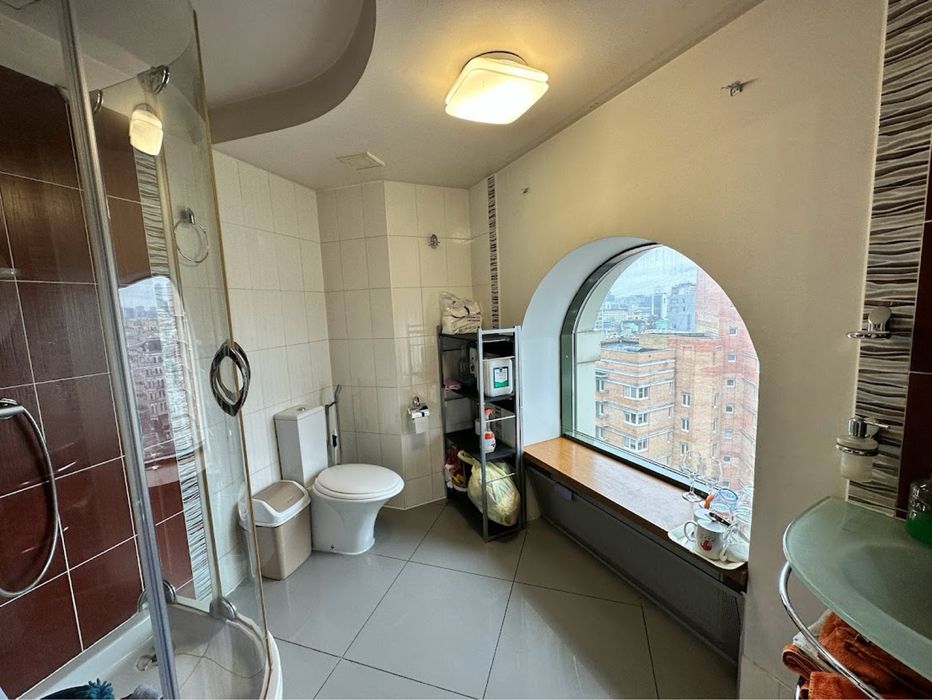 Оренда унікального видового офісу в БЦ Арена (90 кв.м.)