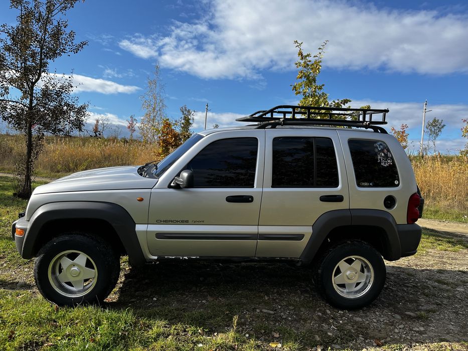 Jeep cherokee sport (liberty)