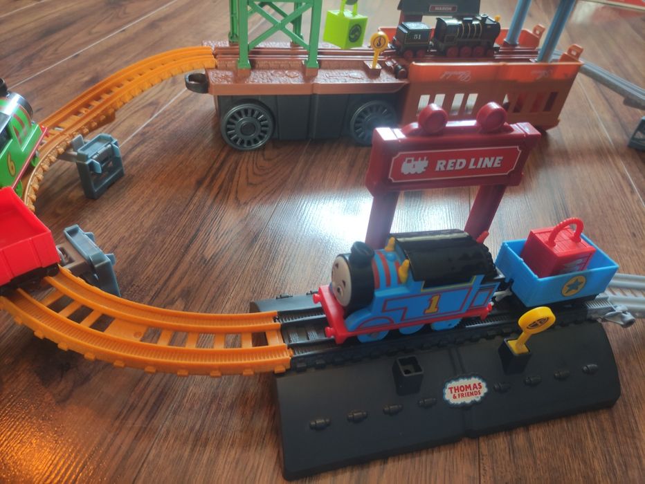 Fisher Price Tomek i przyjaciele zestaw rozkładany + 5 pociągów
