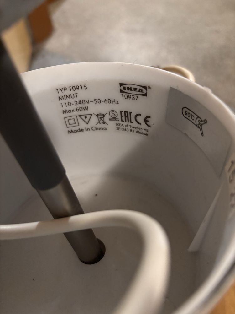 Lampa z okraglym kloszem IKEA 10937