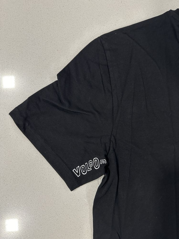 T-shirt Volcom - Black - M & L