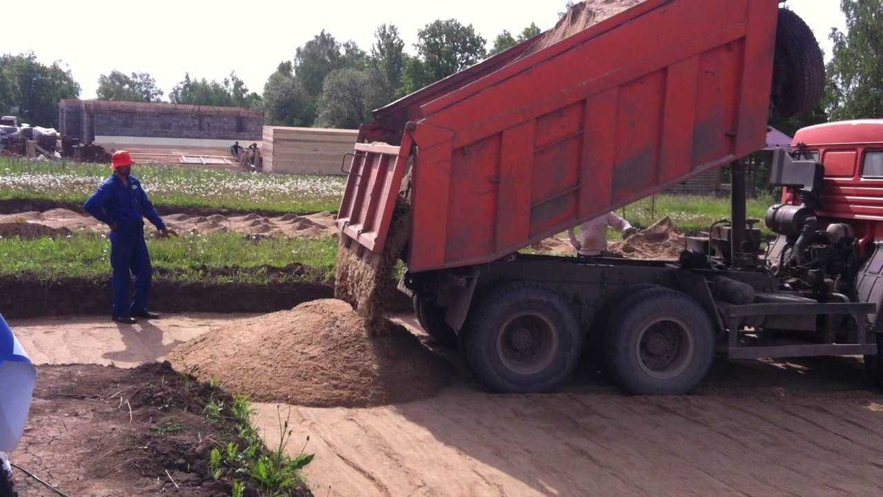 Вывоз строительного мусора, грузоперевозки, экскаватор, песок, отсев