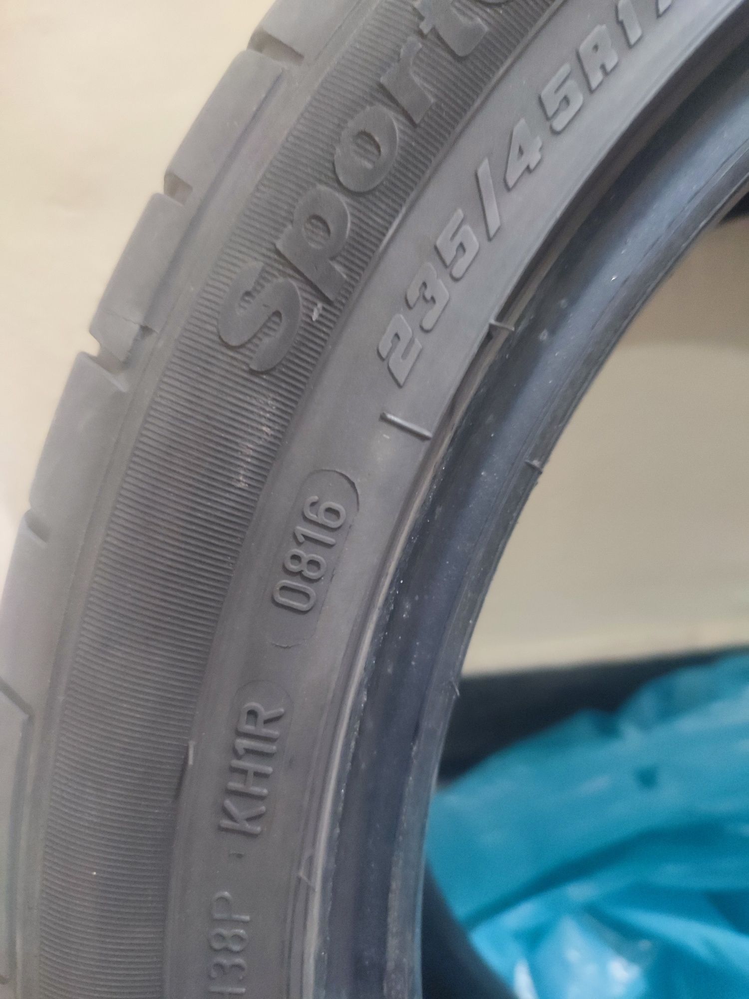 Opony lato 235/45/R17