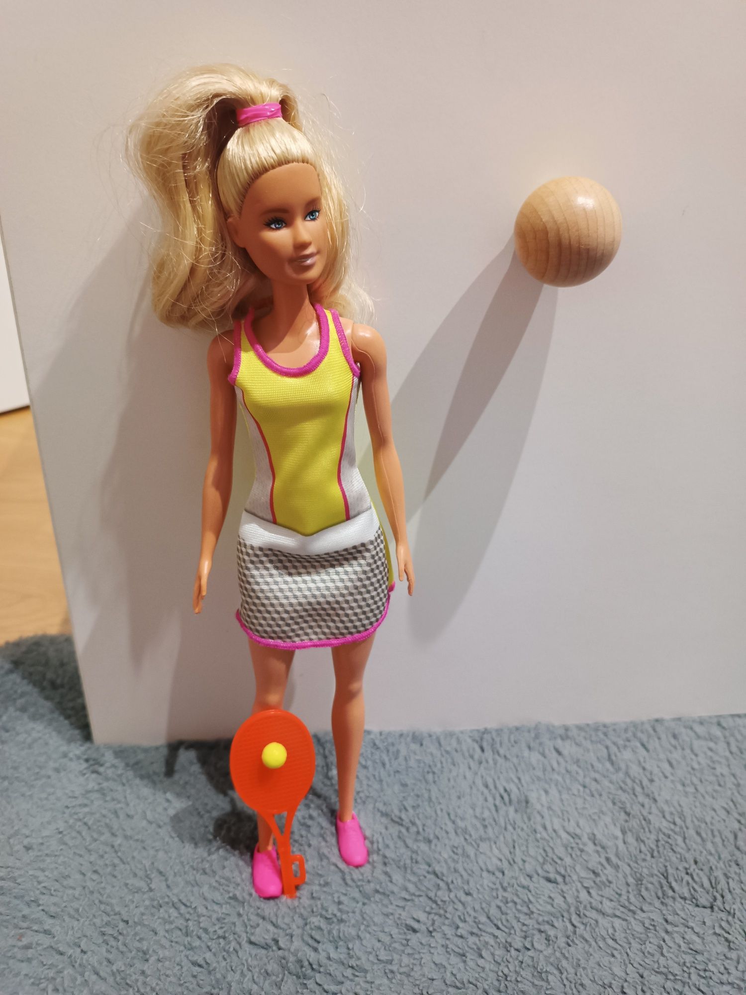 Barbie tenisistka DVF50 kariera