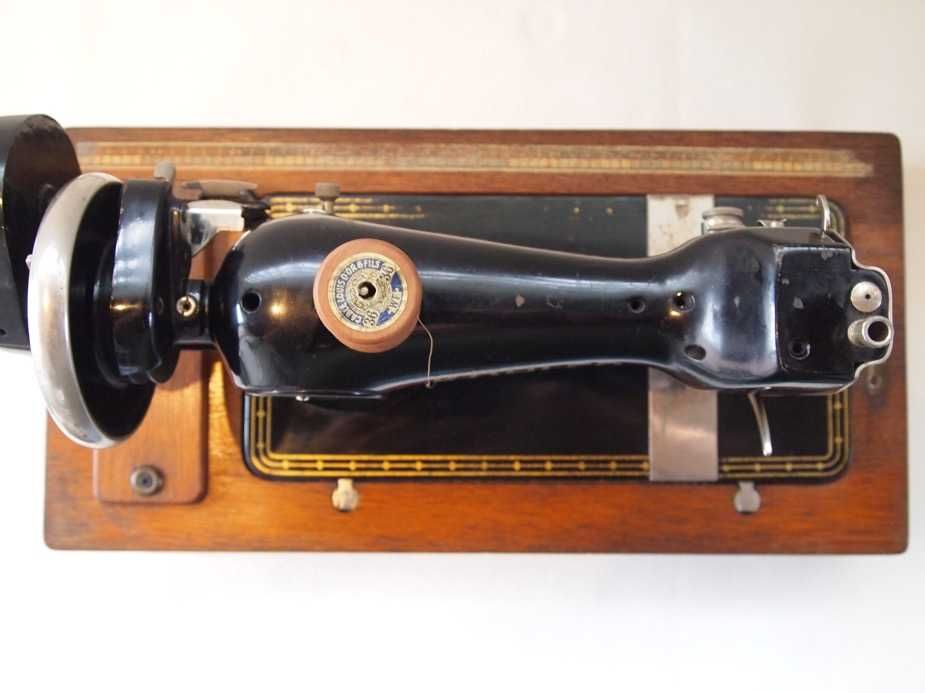 Máquina Costura Kohler vintage muito antiga portátil