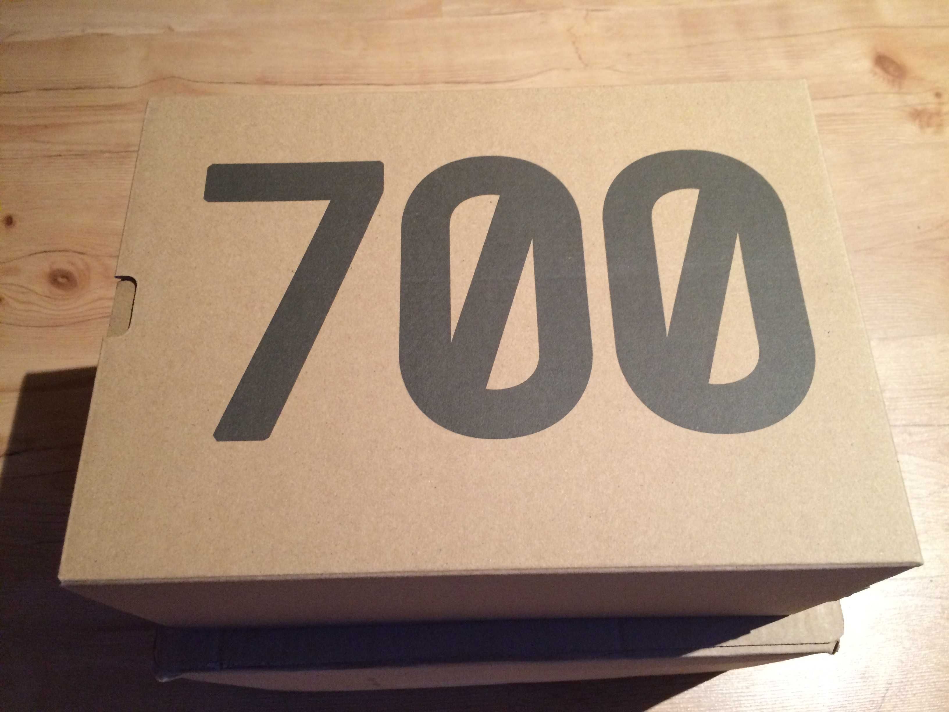 NOWE Adidas Yeezy 700 V3 Copper Fade r.38 (5,5 US)