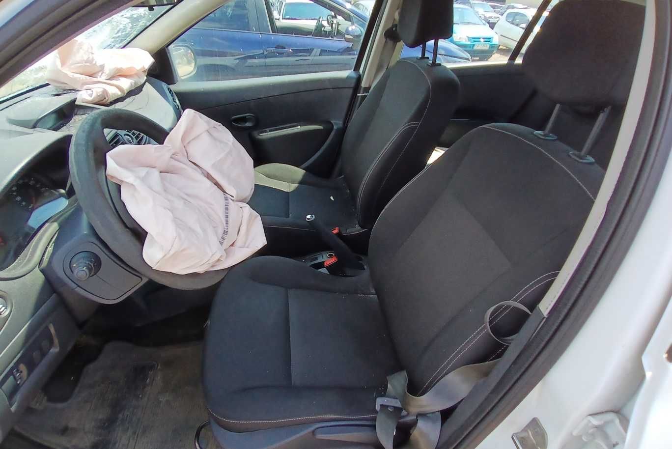 2013 Renault Clio III 1.2 16V D4F740 75 KM Silnik Skrzynia części