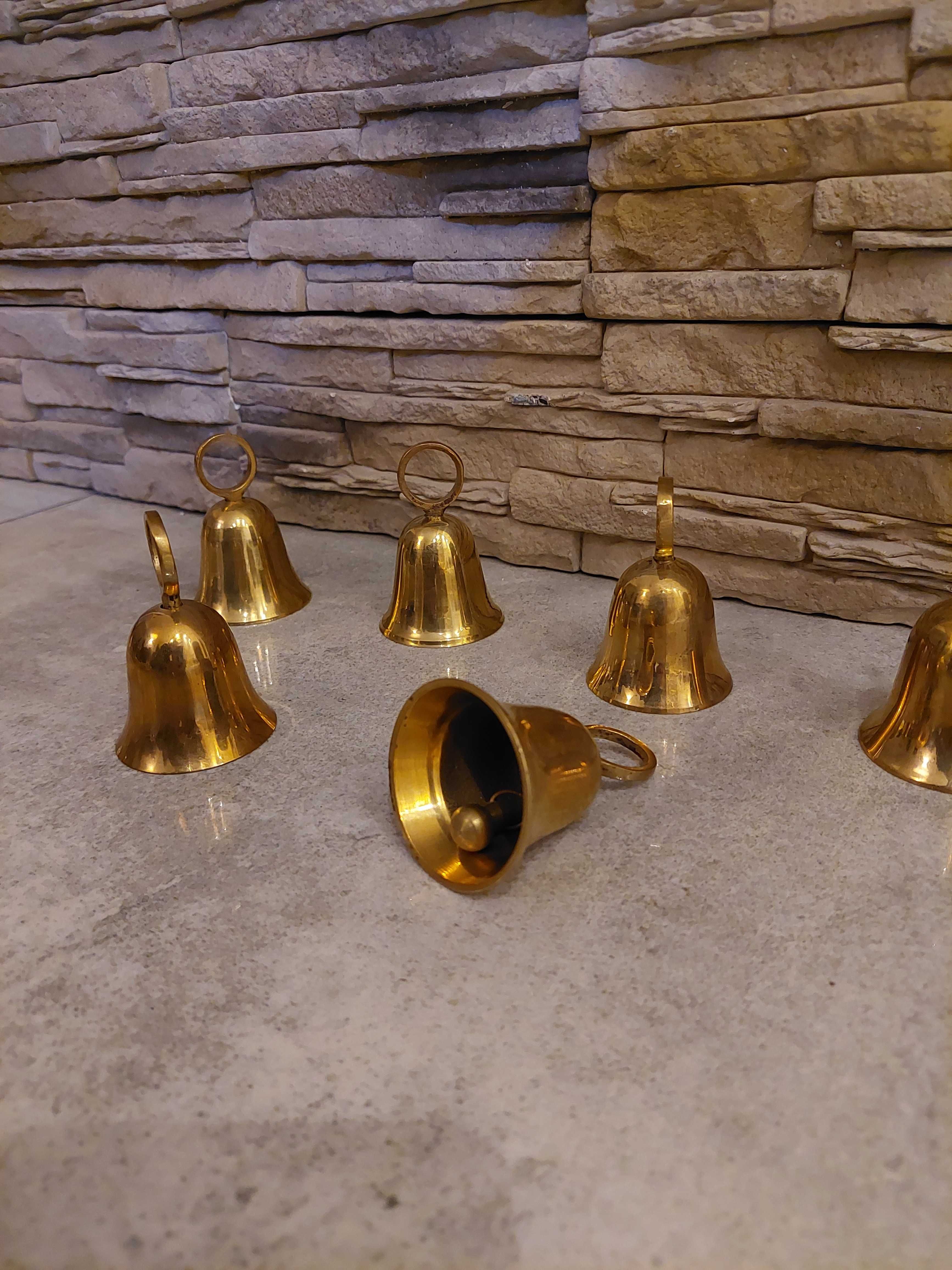 Dzwonek mosiężny, dzwon, stary dzwoneczek, ciekawy przedmiot