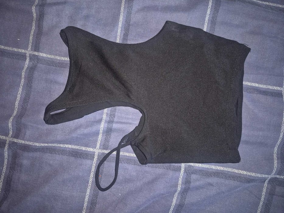 Tops curtos vermelho/preto