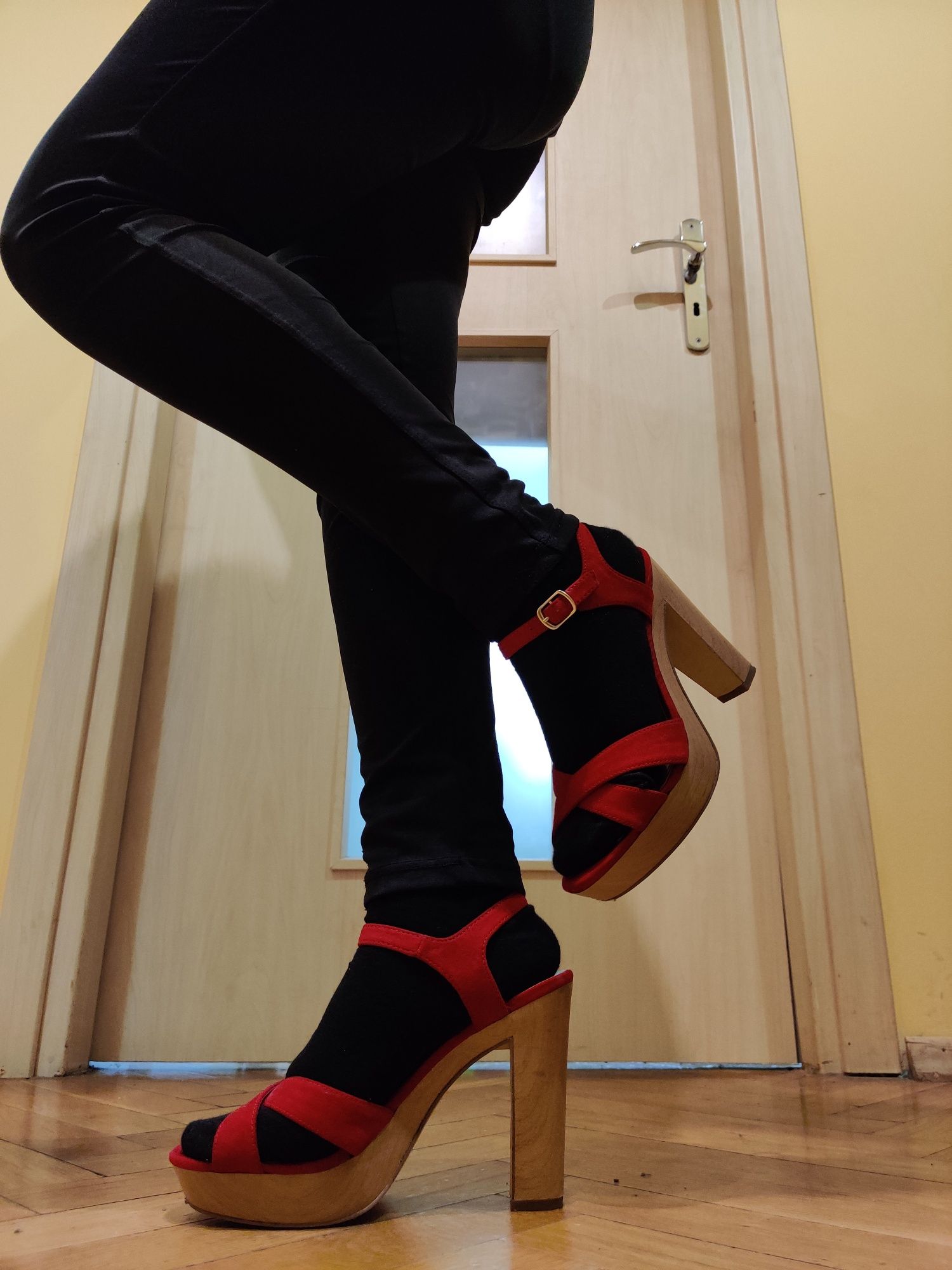 Czerwone buty New Look sandały 38