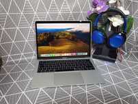 Macbook A1932 13" 2018 Idealny