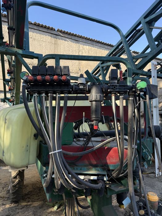 Оприскувач причепний