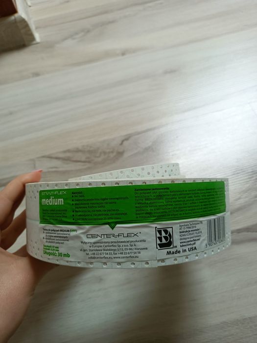 Taśma amerykańska medium