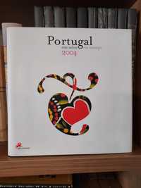 Portugal em Selos - Ano 2004 - Livro dos CTT (filatelia)