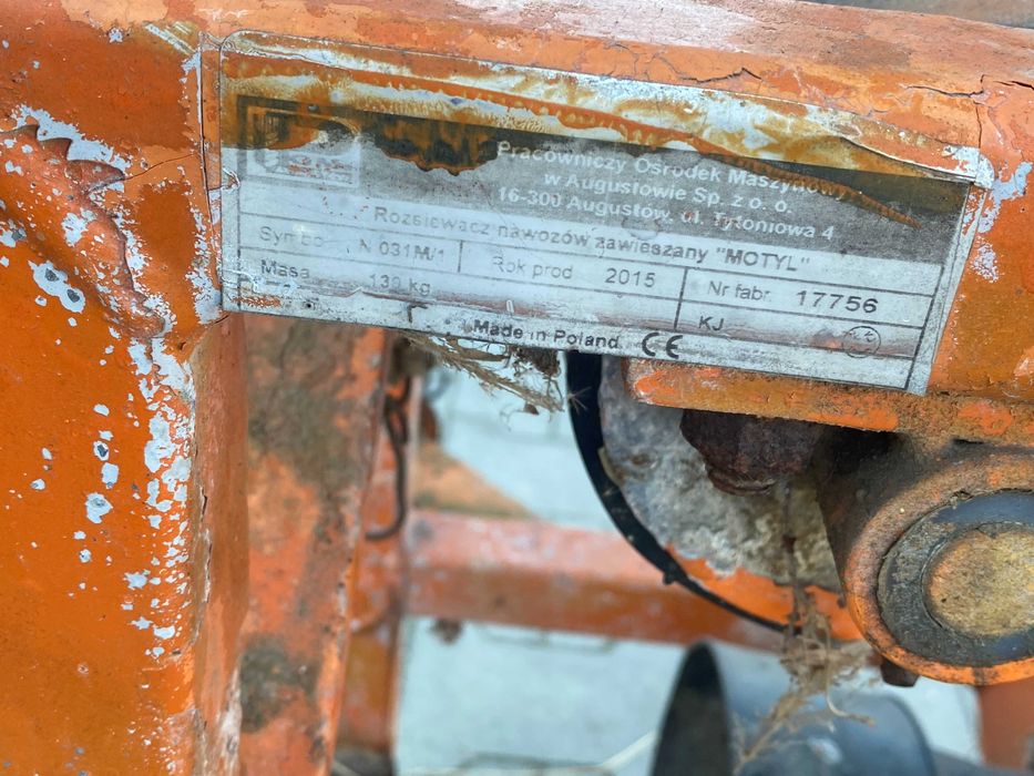 Do sprzedania posypywarka soli i piasku lub nawozów  marki MOTYL