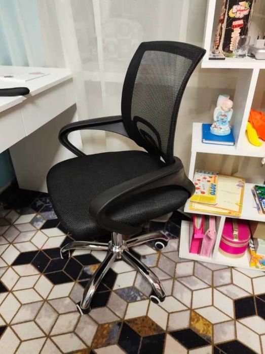 кресло офисное офісне крісло aero сітчасте комп'ютерне для дому