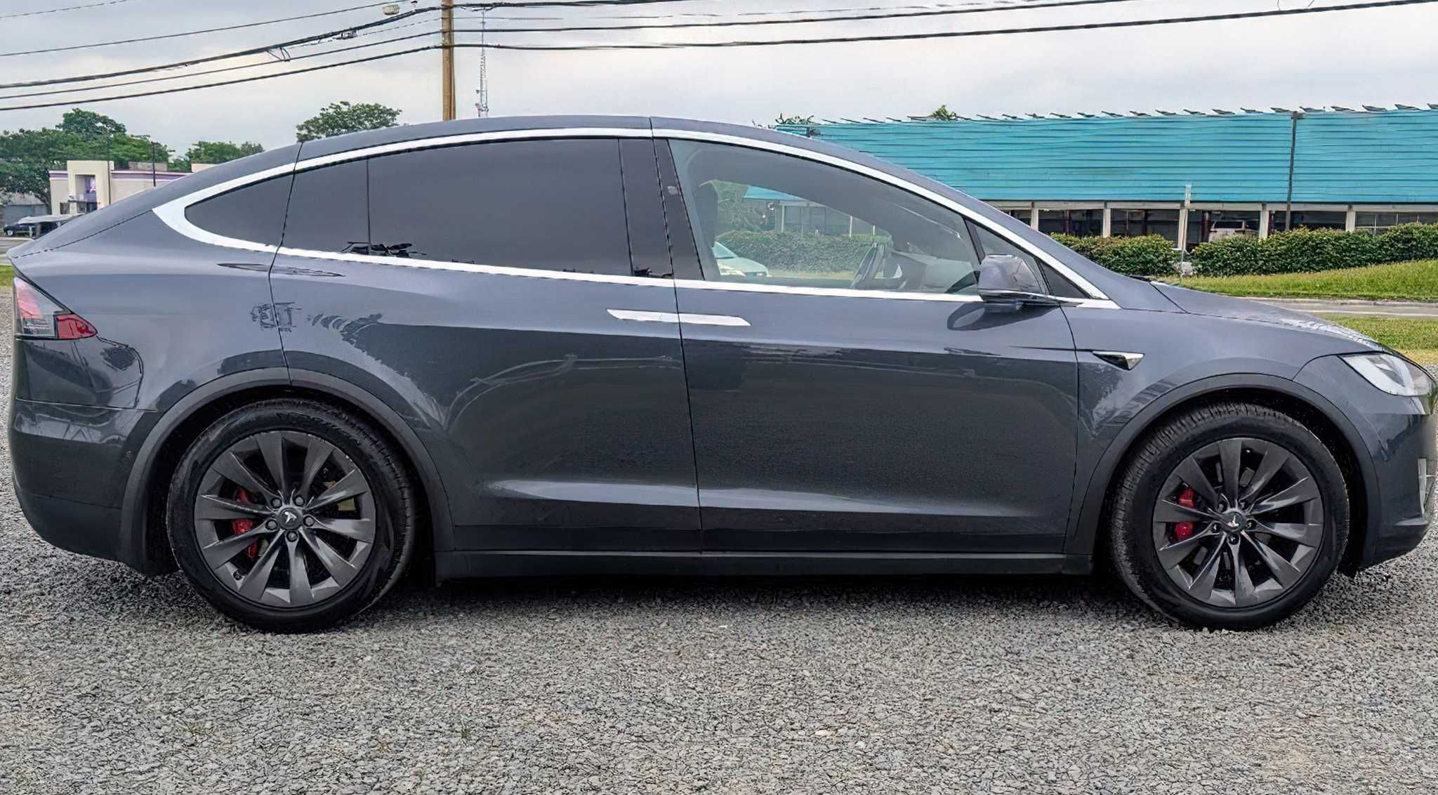 Tesla Model X P100D 2018