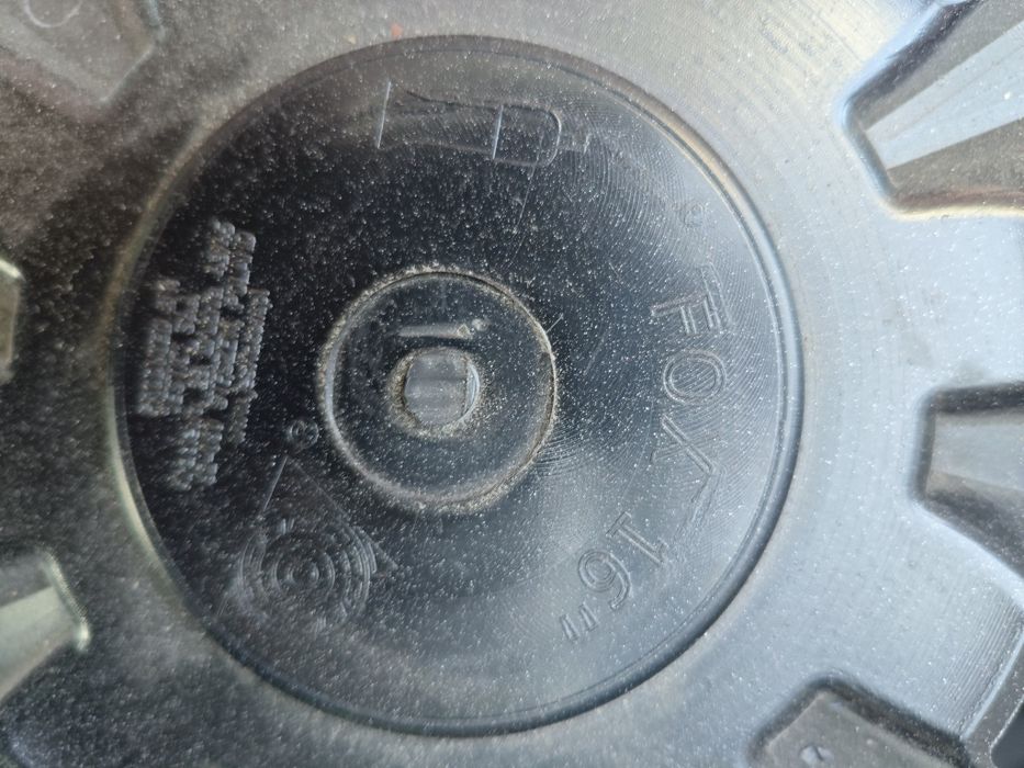 Колпаки новые 4 шт,на 16 колеса