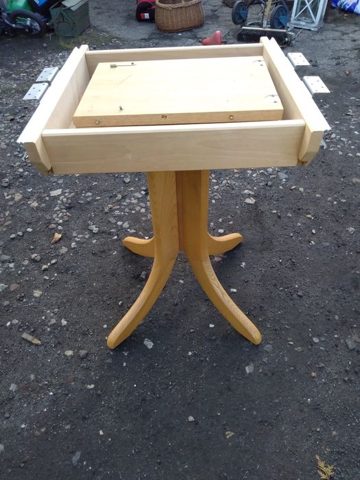 Stół okrągły rozkładany