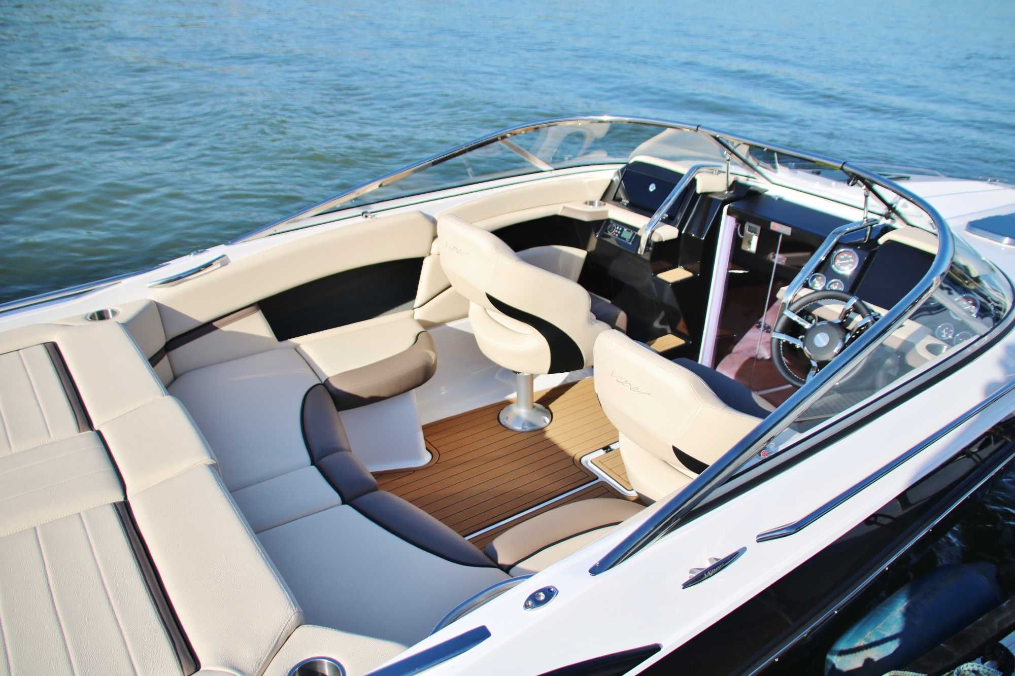 jacht motorowy VIPER 233 TOXXIC Day Cruiser na zamówienie