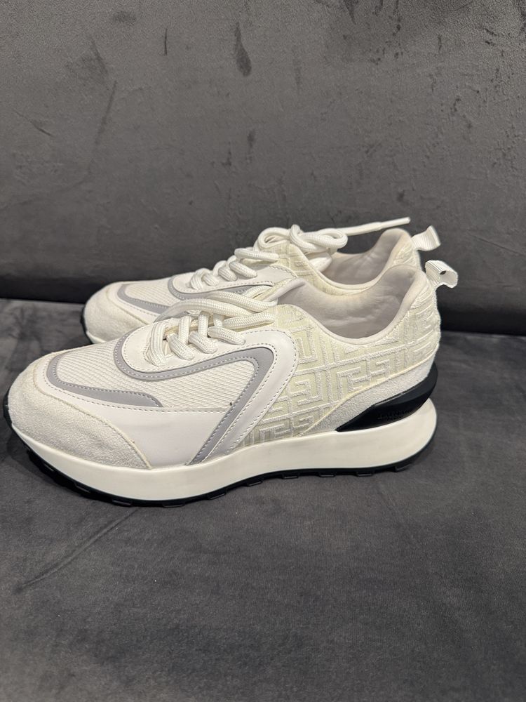Buty Balmain 39 białe Nowe snekersy adidasy