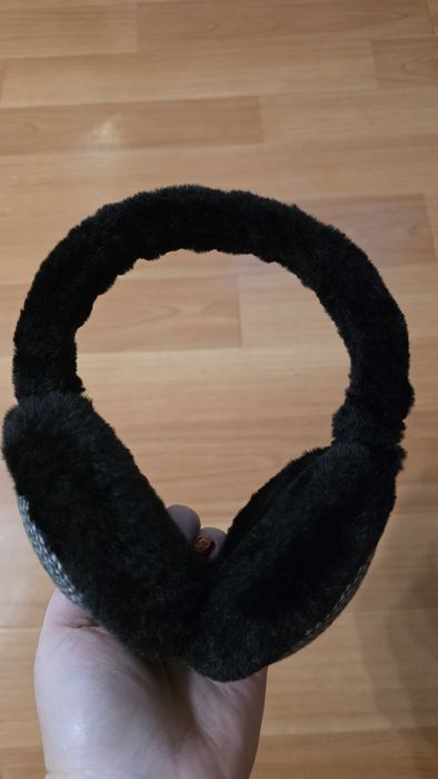 Теплі навушники нові