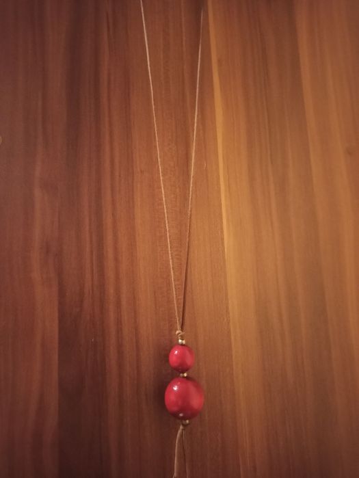 Naszyjnik czerwone kulki drewniane