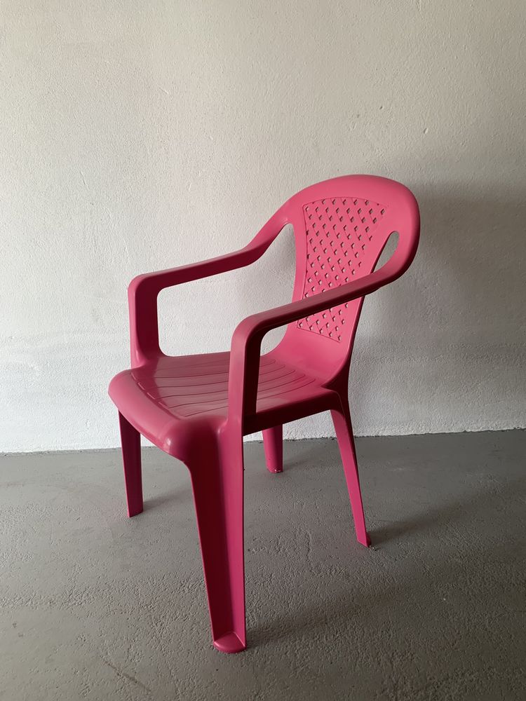 Krzesełko ogrodowe dla dziecka