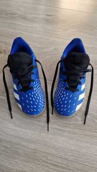 Buty halowe adidas Predator  roz. 33