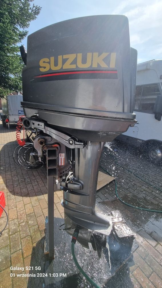 Ponton Zodiac Futura S mark II + silnik Suzuki DT30 + wózek slipowy