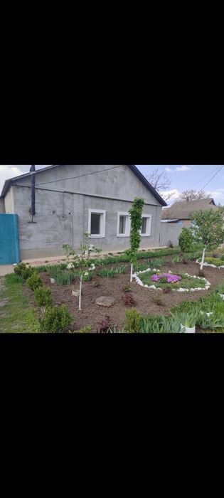 Продам добротный дом. 4 комнаты,ванная,туалет,кухня...