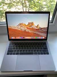 MacBook Pro 13" 2017 A1708/ i7/ 16GB/ 256GB/ АКБ 80% + Павербанк