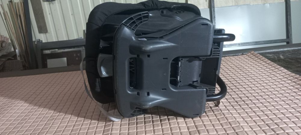 Автокрісло Britax First Class Plus, стан гарний, відс. ремені безпеки