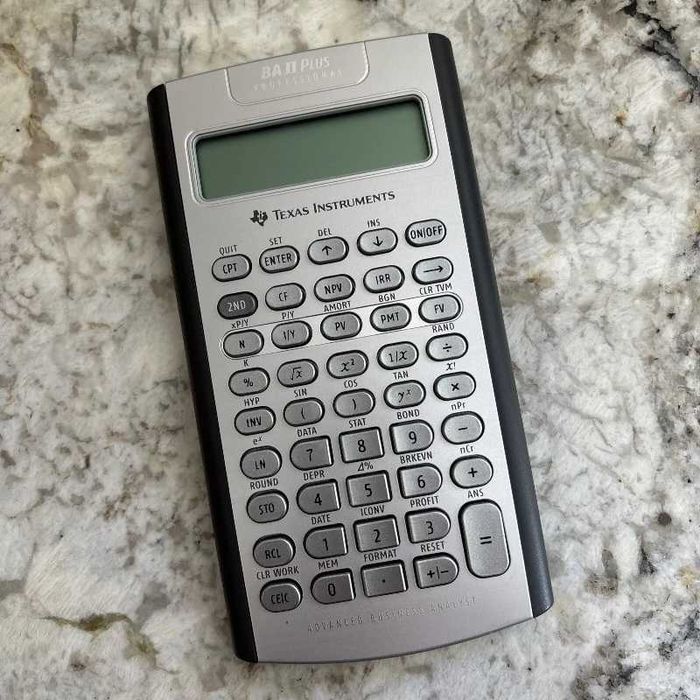 Калькулятор TI BA II Plus Pro б.у. металлический корпус идеальное сост