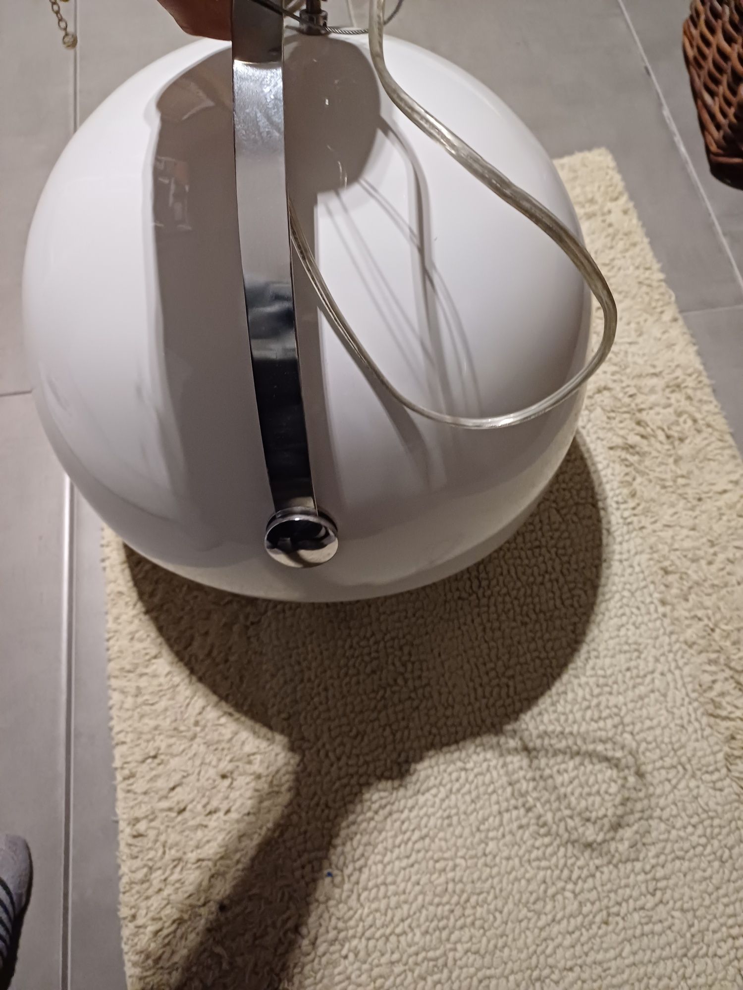 Lampa sufitowa biała nowoczesna loft